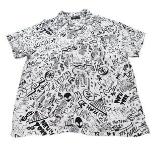 No Boundaries Short Sleeve Button Up Shirt Mens Size XL White All Over Print